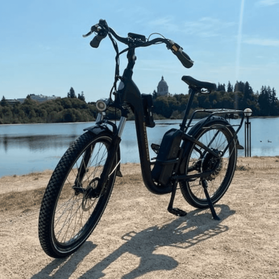 eBike in front of Capital